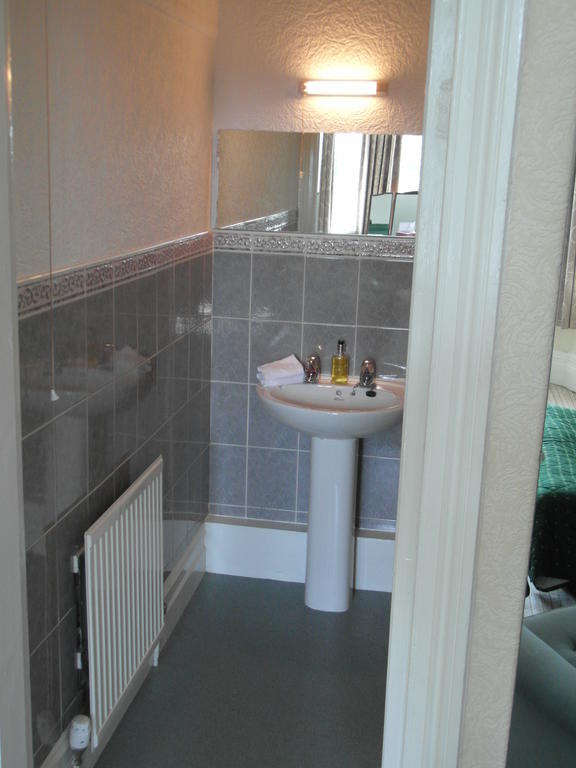 Lisdoonie Hotel Barrow-in-Furness Room photo